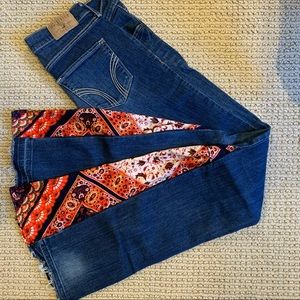Patterned side flare jeans